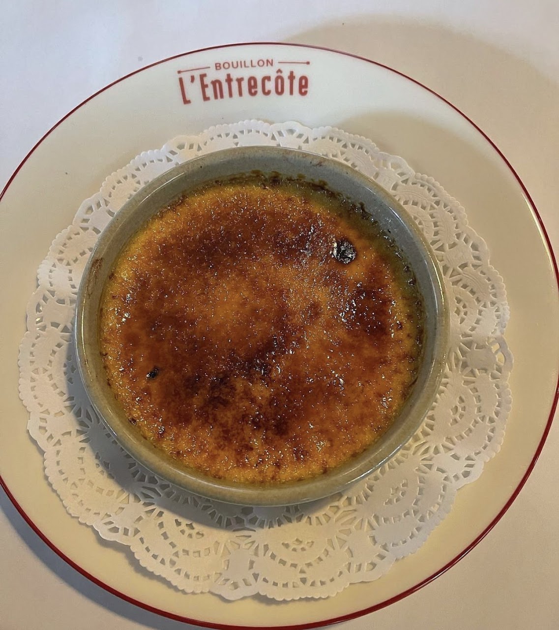 Creme brulee at Bouillon L'Entrecôte